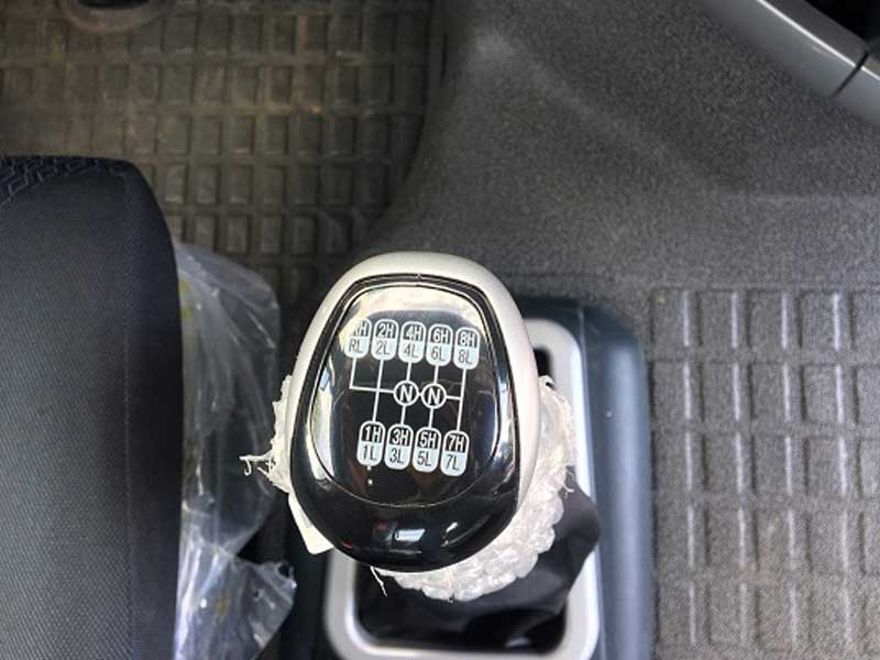 hộp số 16 số tiến 2 số lùi - Xe đầu kéo Howo cabin A7 động cơ 420HP đời mới 2021