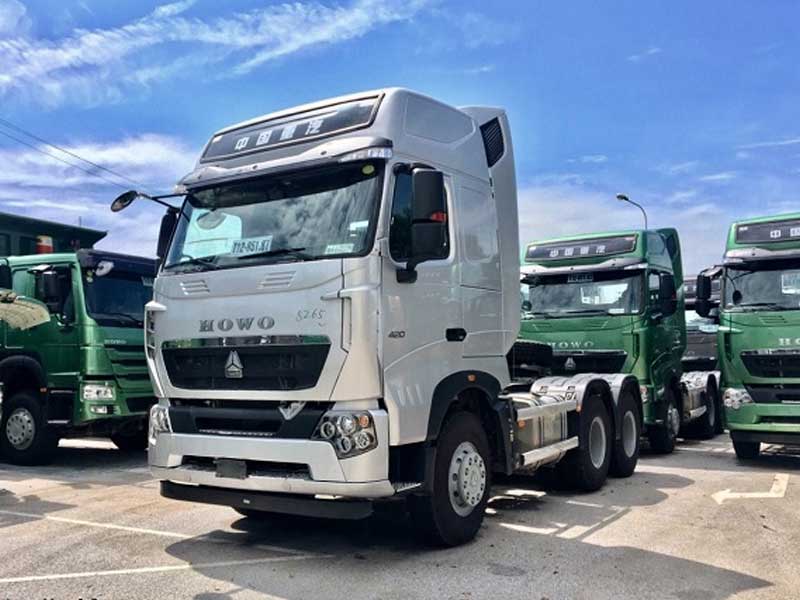 Xe đầu kéo Howo cabin A7 động cơ 420HP đời mới 2021 1